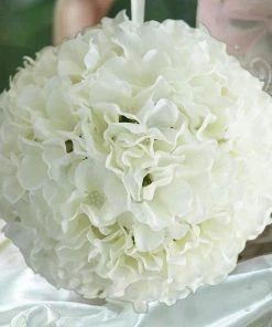 HIER_1500 4 Pack | 7" Cream Artificial Silk Hydrangea Kissing Flower Balls Chargers & Centerpieces