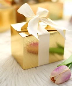 HIER_5310 Chargers & Centerpieces 100 Pack | 4"x3"x3" Metallic Gold Tote Party Favor Candy Gift Boxes
