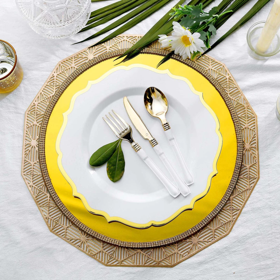HIER_5441 10 Pack | White 10" Plastic Dinner Plates Disposable Tableware Round With Gold Scalloped Rim 2 HIER_5441 10 Pack | White 10" Plastic Dinner Plates Disposable Tableware Round With Gold Scalloped Rim