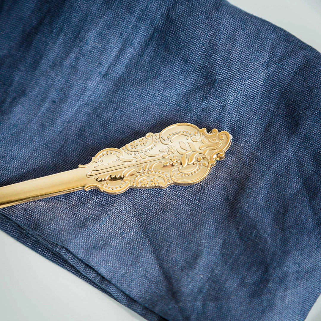 HIER_5460 24 Pack - 7" Metallic Gold Baroque Style Heavy Duty Plastic Spoons 8 HIER_5460 24 Pack - 7" Metallic Gold Baroque Style Heavy Duty Plastic Spoons