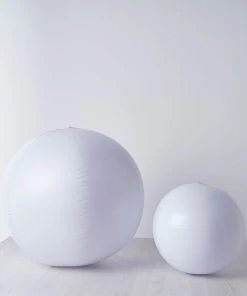 HIER_3740 12" Floating Pool Light Up Glow Ball, Inflatable Outdoor Garden Lights With Remote - 13 RGB Colors And 3 Color Modes Chargers & Centerpieces 30 HIER_3740 12