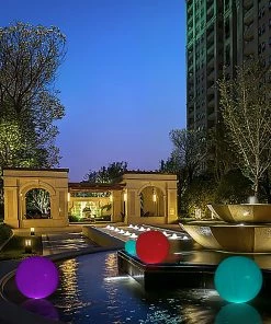 HIER_3740 Chargers & Centerpieces 20" Floating Pool Light Up Glow Ball, Inflatable Outdoor Garden Lights With Remote - 13 RGB Colors And 3 Color Modes