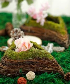 HIER_1600 Set Of 2 | Natural Twig Green Heart Preserved Moss Planter Box - 14" & 11" Chargers & Centerpieces