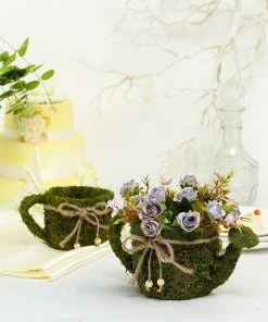 HIER_1600 Set Of 2 | Preserved Moss Watering Can Planter Box With Natural Braided Twine Bow - 11" & 10" 19 HIER_1600 Set Of 2 | Preserved Moss Watering Can Planter Box With Natural Braided Twine Bow - 11