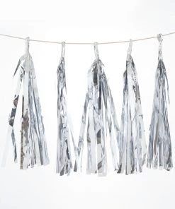 HIER_3300 5 PCS Pre-Tied Metallic Foil Fringe Tassel Garland, Tinsel Curtain For Photo Backdrop Party Decoration - Silver