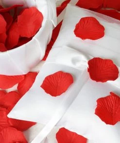 HIER_5130 Chargers & Centerpieces 500 Red Silk Rose Petals For Table Confetti