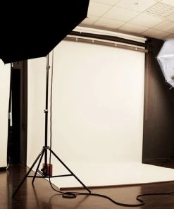 HIER_3740 Big Event Backdrops & Décor 600 Watt Professional Photography Photo Video Portrait Studio Day Light Black/Silver Umbrella Continuous Lighting Kit
