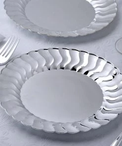 HIER_5441 Disposable Dinnerware 12 Pack - 9" Flared Rim Silver Plastic Disposable Dinner Plates - Round