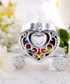 HIER_5320 12 Pack | 4" Silver Heart Carriage Party Favor Gift Boxes, Candy Treat Containers Tabletop Decor 22 HIER_5320 12 Pack | 4