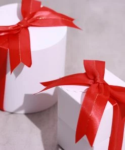 HIER_5146 50 Pcs | 10" Red Pre Tied Ribbon Bows, Satin Ribbon With Gold Foil Lining For Gift Basket & Party Favors Decor Tabletop Decor