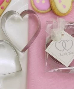 HIER_5340 Tabletop Decor 2 Pcs Heart Shaped Stainless Steel Cookie Cutter Wedding Favor Set With Clear Gift Box