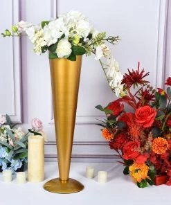 HIER_4820 Glass & Metal Floral Vases 24