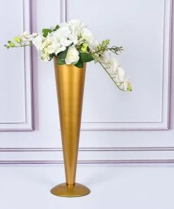 HIER_4820 Glass & Metal Floral Vases 24