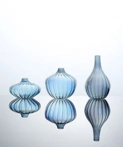 HIER_4810 Chargers & Centerpieces Set Of 3 | Blue Glass Flower Bud Vases, Table Centerpiece Taper Candle Holders - Ribbed Design - Assorted Sizes 23 HIER_4810 Chargers & Centerpieces Set Of 3 | Blue Glass Flower Bud Vases, Table Centerpiece Taper Candle Holders - Ribbed Design - Assorted Sizes