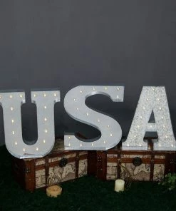 HIER_3720 Chargers & Centerpieces 20